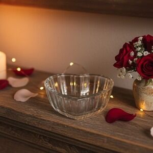 FTDA Clear Heart Glass Dish 1982, Vintage Trinket Holder, Jewelry Candy Bowl‎